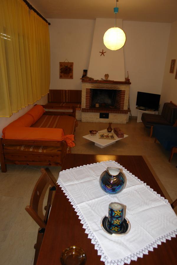 הוילה ניאה סקיוני Antheia'S House מראה חיצוני תמונה